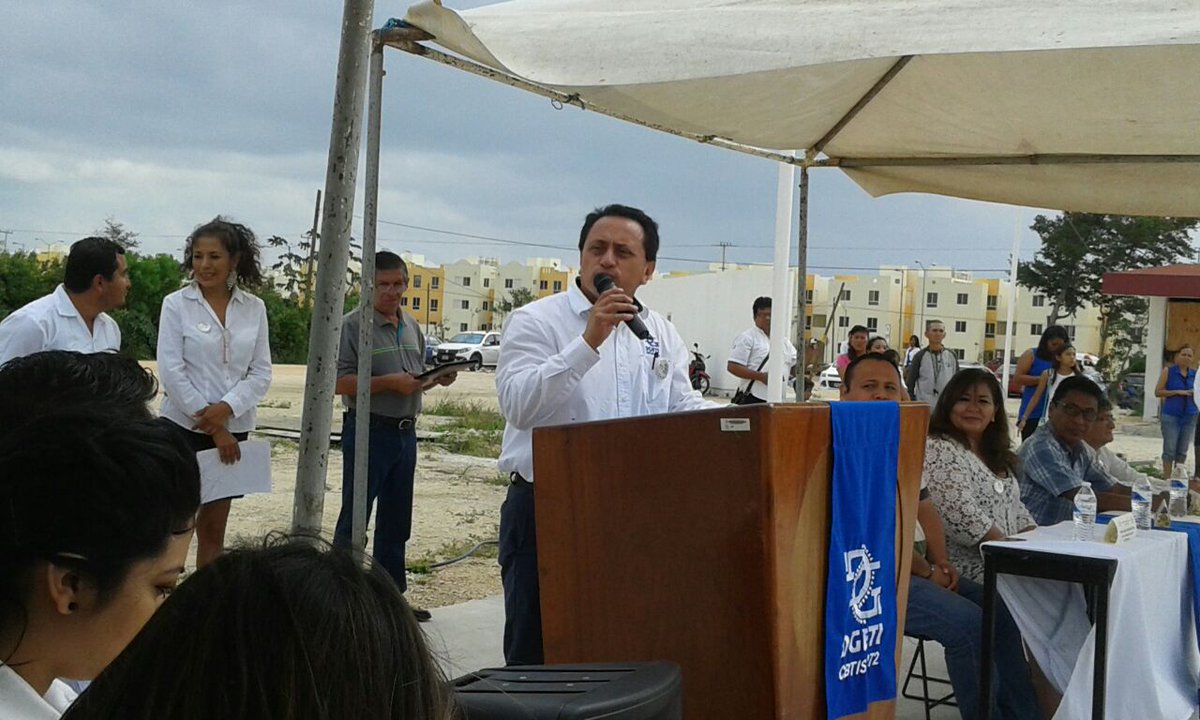 La Universidad Politécnica de Quintana Roo, presente en la inauguración, 6º aniversario y develación de placas del CBTIS #272  #Felicidades