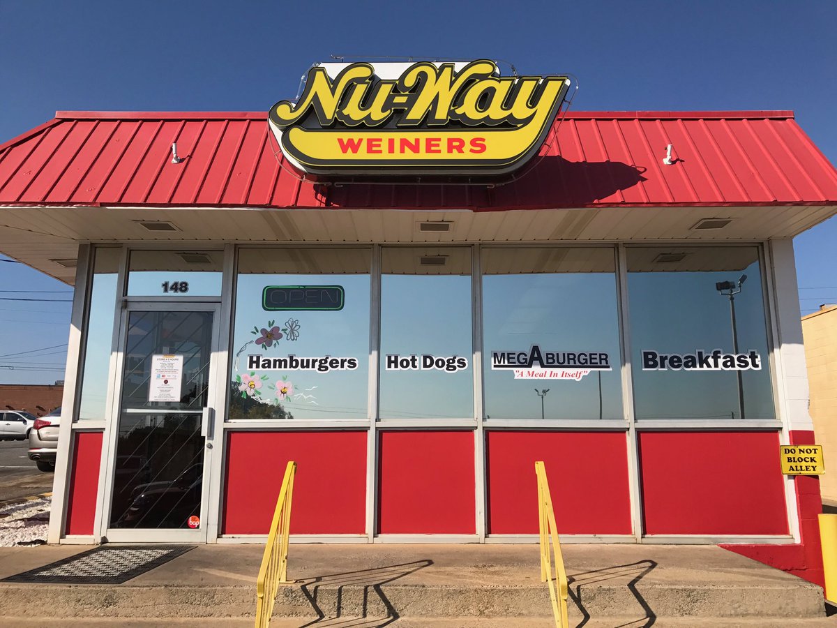 squidbilly929's tweet photo. I went a long way for Nu-Way! #NuWayWeiners #roadtrip @MikeConti929 @JohnFricke @Bighugh53 @justdaryle https://t.co/Dvj1iDpOqu