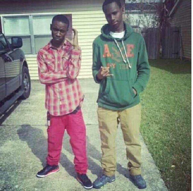 Kaytioc_OTB17's tweet photo. Shit Ain't The Same Nomore Without Y'all Boys ! #FreeBoogFriday #RestStup 😖😩💪🏾🔥🤘🏾 https://t.co/a2aaMxaIcD