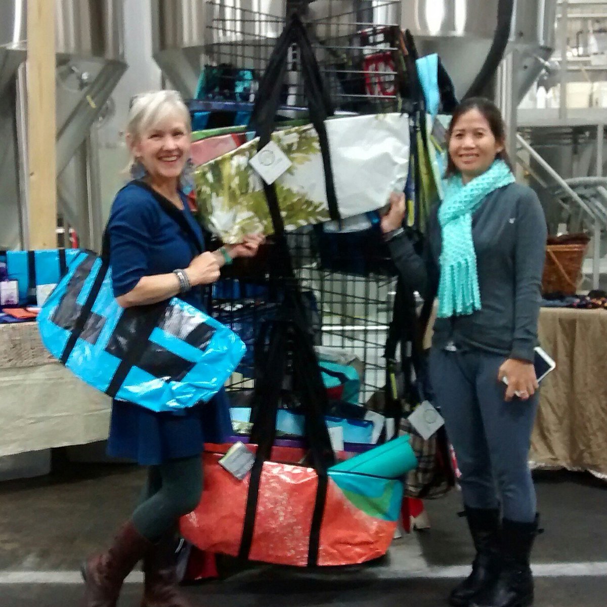 We had a great time at Share Charlotte's Giving Tuesday Kick-off Party on Tuesday night! #GivingTuesday #yogabags #unknownbrewing