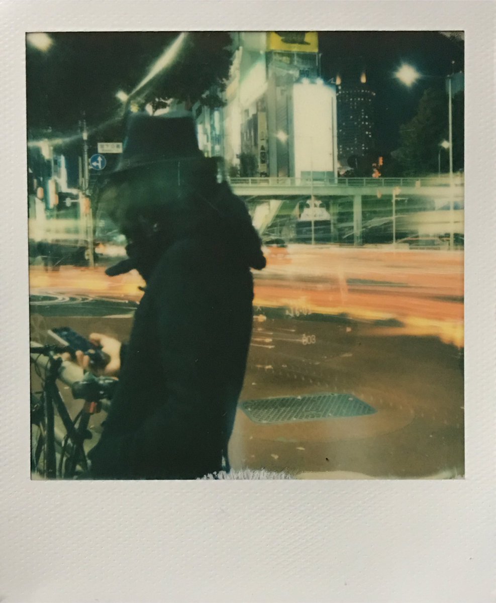 nakaiakio's tweet photo. 💡🏙Electric Tokyo.
The i-1 camera
#LightCrawler #instantlights #instantfilm #impossibleproject #ポラロイド @Impossible_HQ https://t.co/5KnkpFTlNx