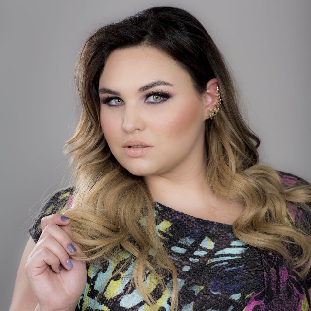 estefaniaCLUBE's tweet photo. Los #tefans queremos verla en una nueva producción de @TelevisaTVmx @NicandroDiaz @giselletelevisa @Estefania_OF https://t.co/RxYhRXqbKX