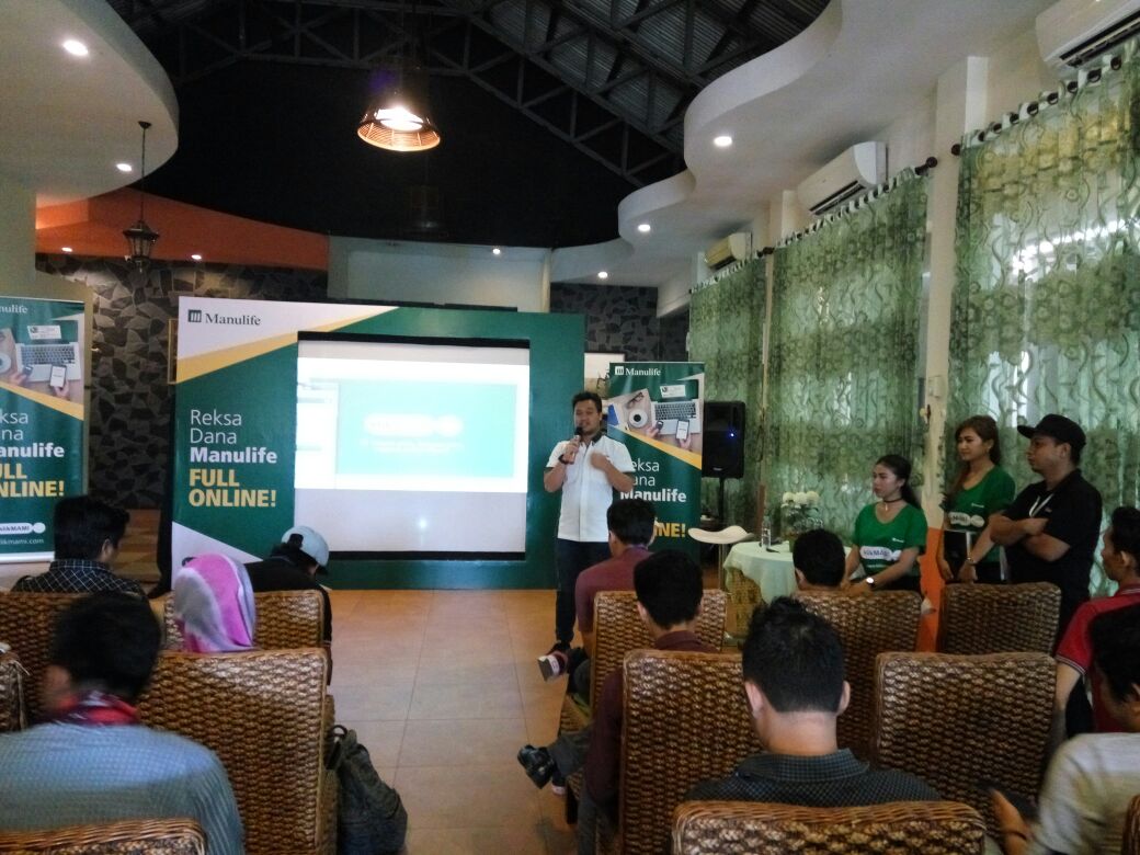 ManulifeRD's tweet photo. Setelah Pak Putut, waktunya Pak @ganessawtirto, POSS Manager Jakarta & Bandung, untuk perkenalkan #klikMAMI. :) #Investalk #SekarangAja https://t.co/bTrEQ1hfBT