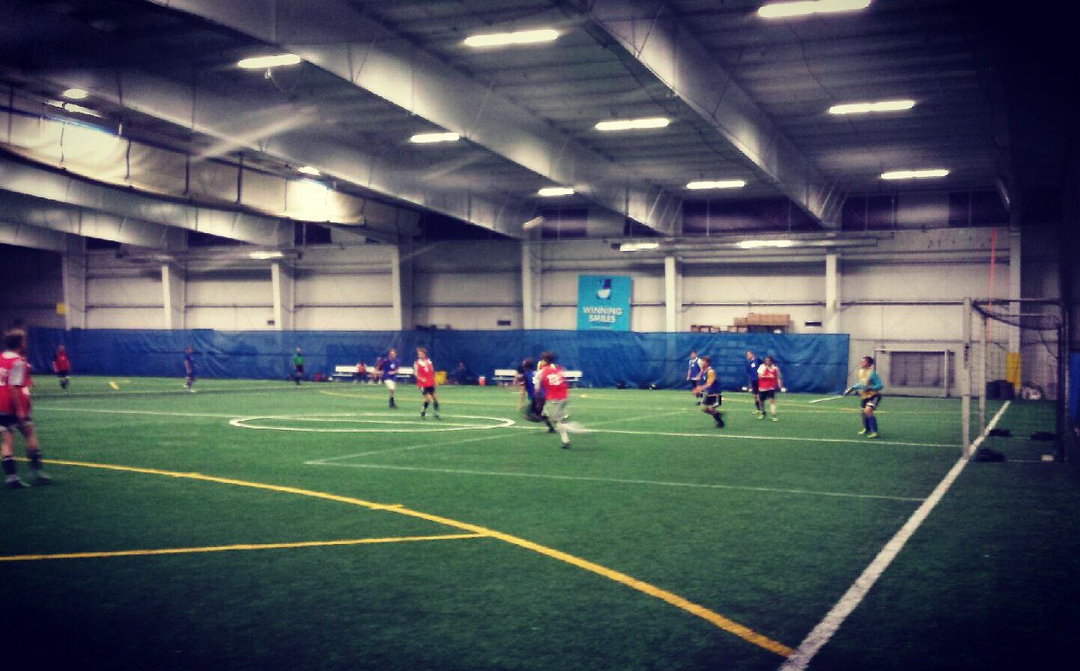 FallClassicNews's tweet photo. Fall Classic Friday Night College ID Exhibition Games for U16-19s. #HAFC2016 #FallClassic2016 https://t.co/WR63tQFlxK