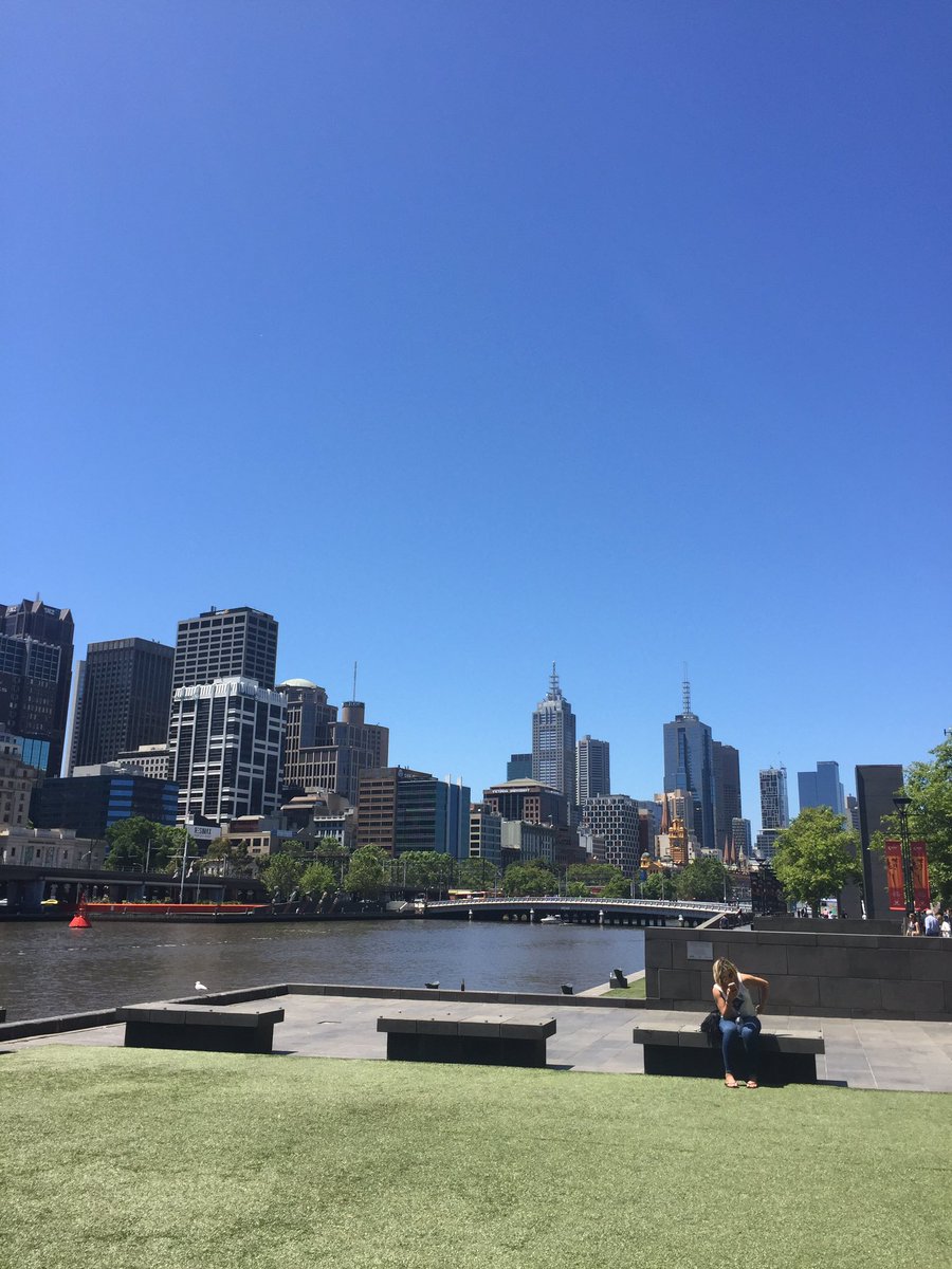 Melbourne's tweet photo. We've got that spring feeling. Super Saturday! https://t.co/rAAPLfh8CH
