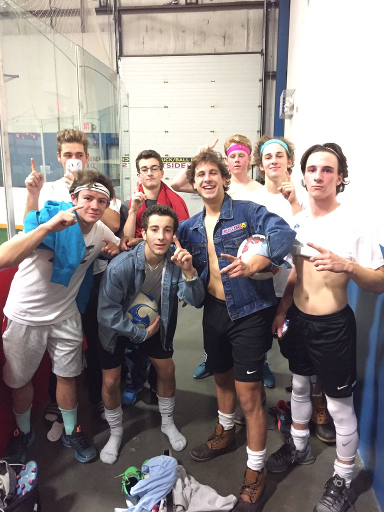 BigKidsFC's tweet photo. First dub #passittotheitalians #workthem https://t.co/6yAGwbCJu6