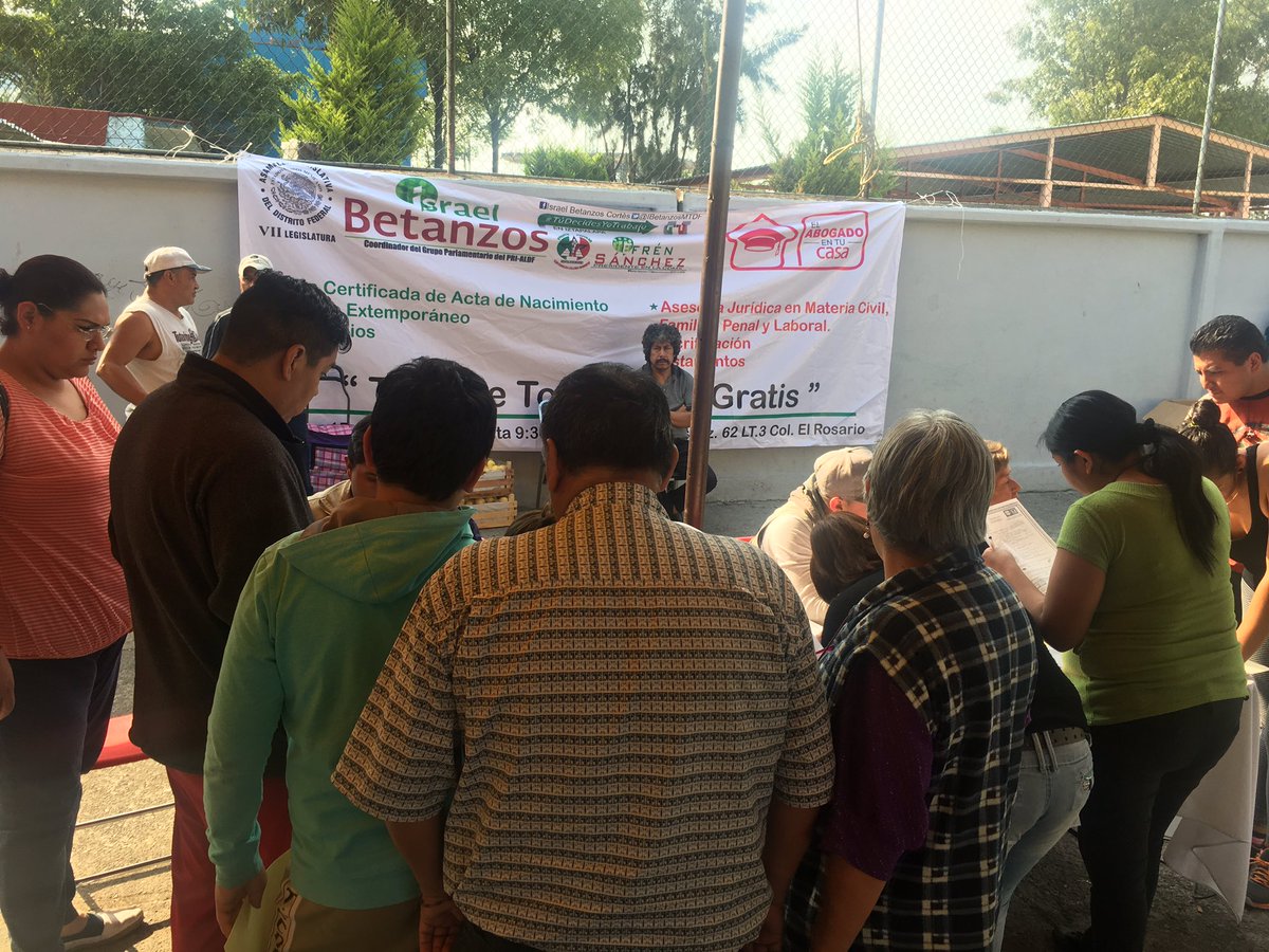 esanchezXXXI's tweet photo. #BuenFin en Mirasoles se entregaron 400 actas pendientes además d su programa de abastoysalud #SeguiremosApoyando #IztapalapaUnidayAtendida https://t.co/copefyS9yD