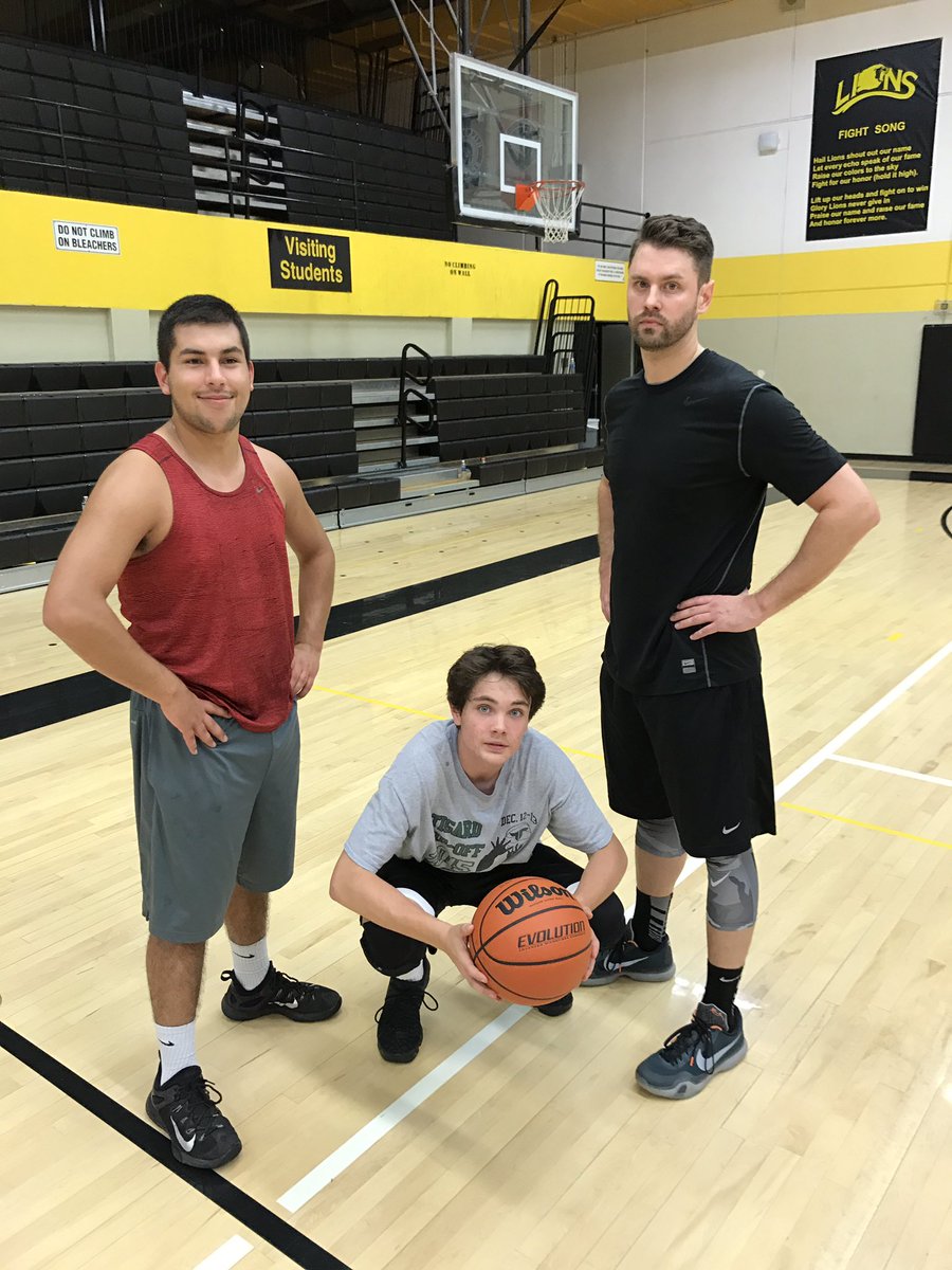 SHHoops's tweet image. 3 on 3 tourney champs. Help from assistant coach Mike to take the chip.