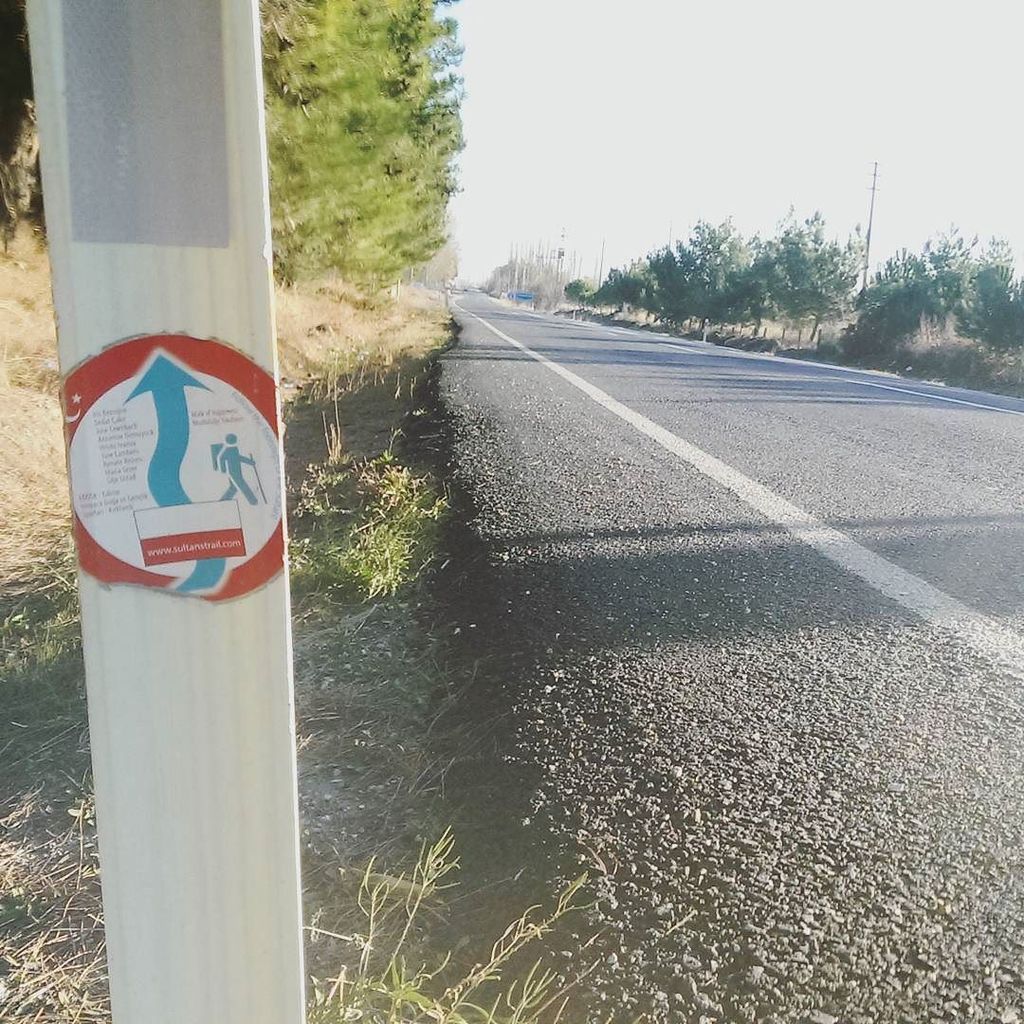 bunter_wegs's tweet photo. Look what I found yesterday ... finally #bunterwegs2nepal #sultanstrail #turkey #Türkei https://t.co/2xdrMzAN0o https://t.co/kkN6vdOUgc