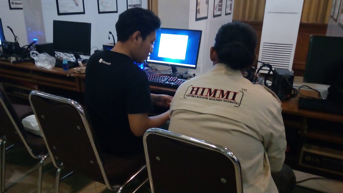 CSC_PNJ's tweet image. Semangat ya bang Marcel, bang Dani dan Rakha yang sedang lomba OC di kategori senior💪
@pnjoct @TIKPNJ 
#UnlimitedConnection