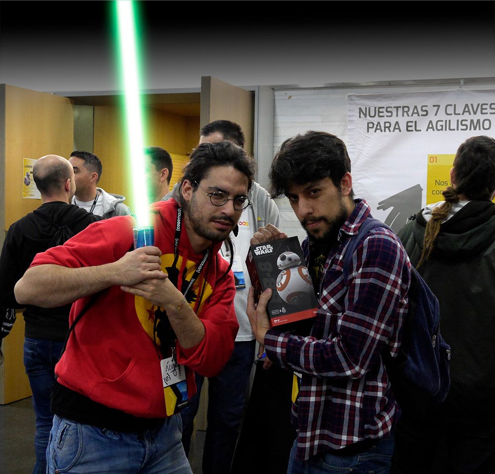 08Chak's tweet image. Hazme RT para ganar el BB-8 de StarWars que regala @atsistemas en #Codemotion2016