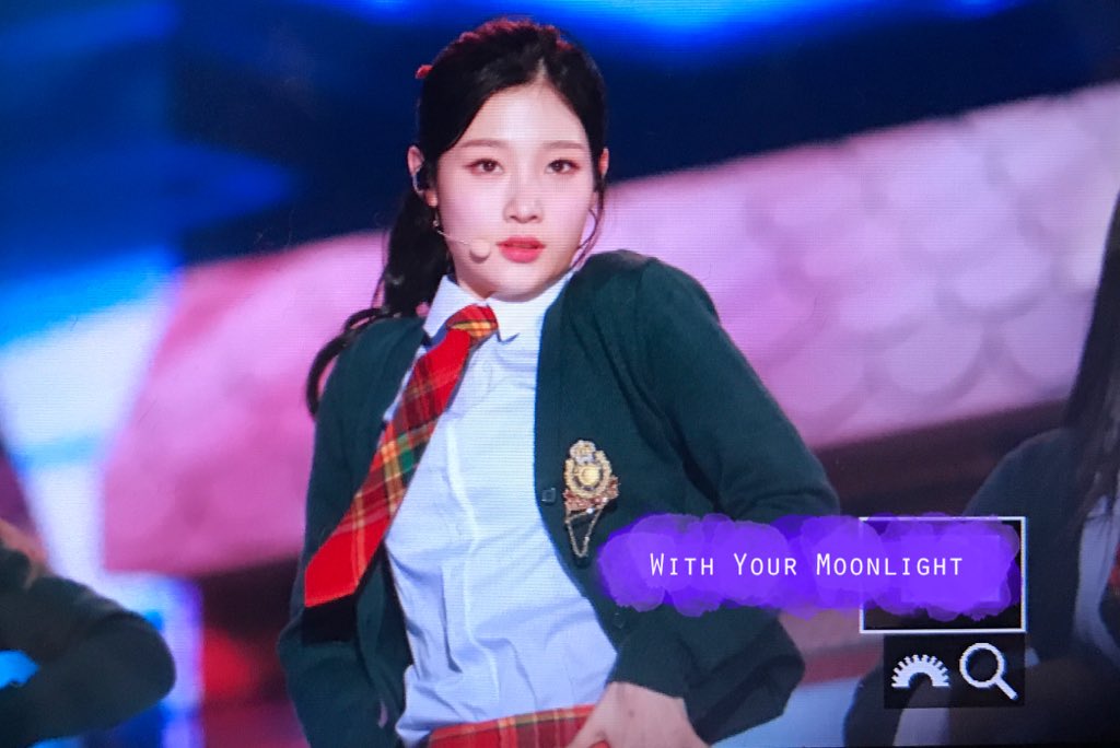 1201_WYM's tweet photo. 161119 MMA 프리뷰
#정채연 언제나 핵미모❤️ https://t.co/OclnJo8nRl