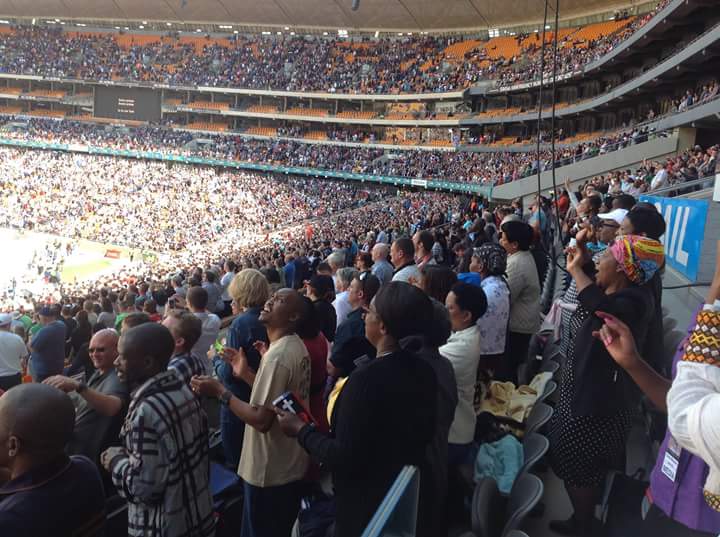 Christian_Award's tweet photo. About 100 000 people praying at the FNB Stadium. . . .#SacredAssembly #RaaloeMediaPR https://t.co/LdBRoiwb3t