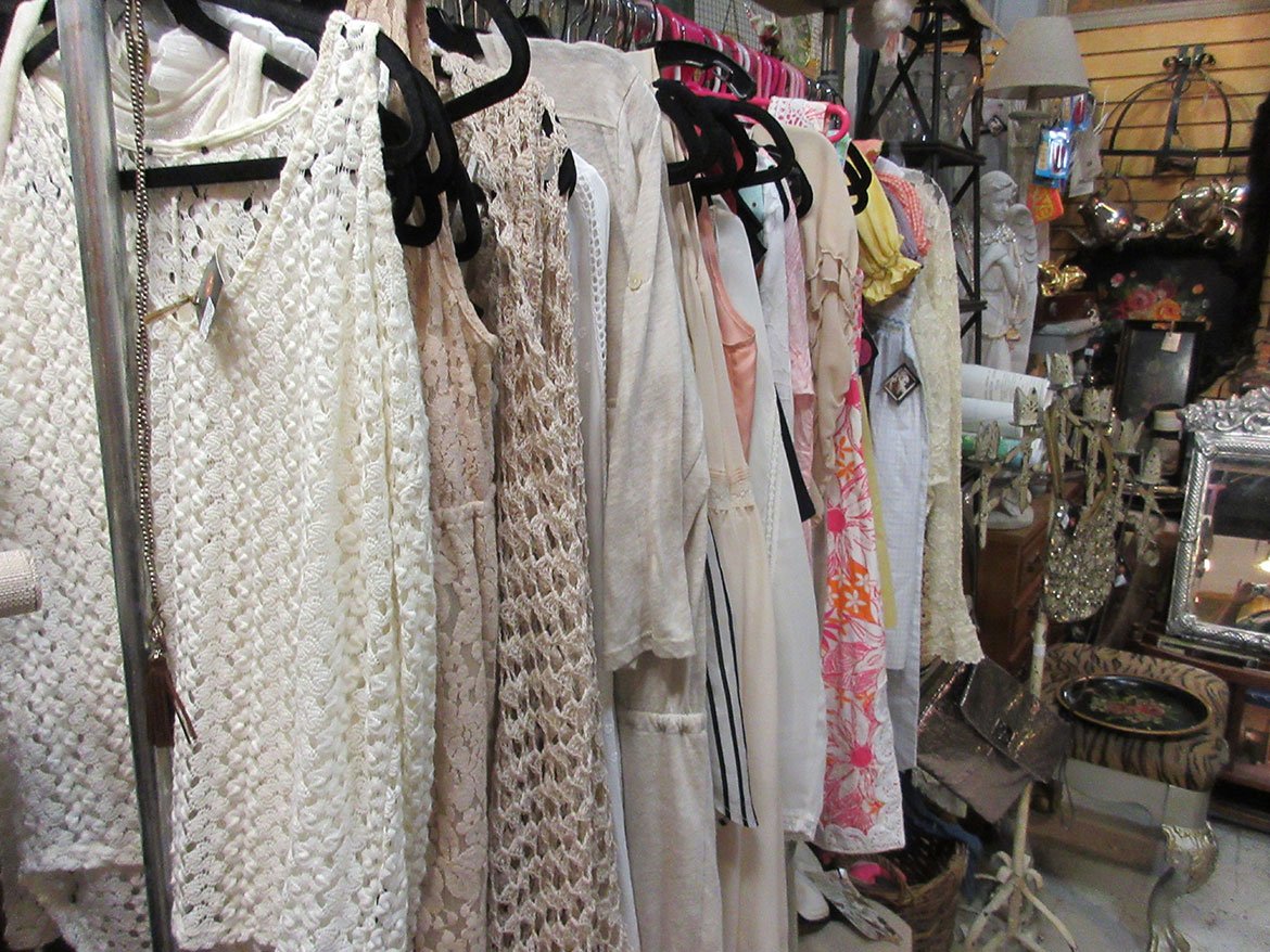 Ifcreatures's tweet image. Budget-Friendly Tips for Shopping More Consciously: bit.ly/2glLHqn #conscious #sustainablefashion #shoppingtips