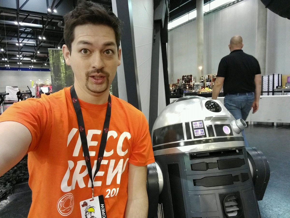 luentien's tweet image. event hopping from #dgcc16 to #VIECC