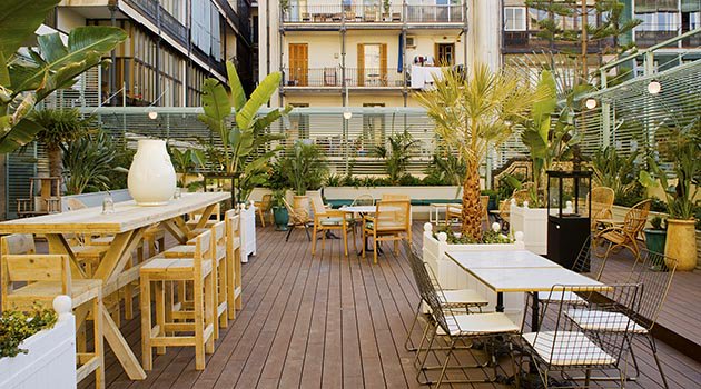 healthydaybyday's tweet photo. Los sábados en la terraza del @cottonhousebcn hacen Algodonera Market Lab espiritu craft y street food al #Batuar #Diseño #Textil #Moda https://t.co/vpsboH6DDY