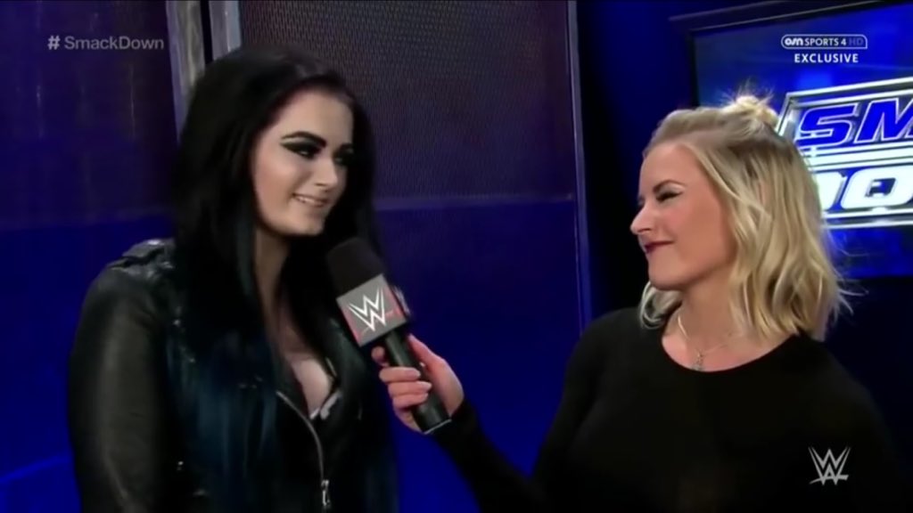 TheMaryseFans's tweet photo. #ExactDate #Smackdown @reneeyoungwwe interviewed @RealPaigeWWE ❤️#PaigeWWE #TotalDivas #ReneeYoung https://t.co/yH3iGhp6XD
