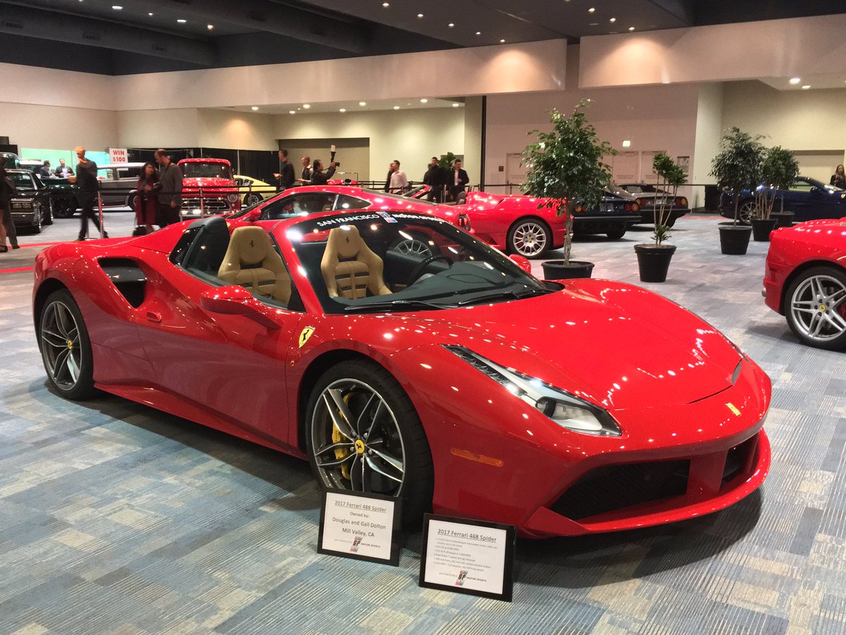 BarelyStreetabl's tweet photo. @SFAutoShow
#SFAutoShow some great cars tonight! #GSCorvette #CorvetteGS #MustangGT350 #GT350 #PaganiHyuara #Hyuara #Ferrari488 #488Spyder https://t.co/eR8tbVo6Vw