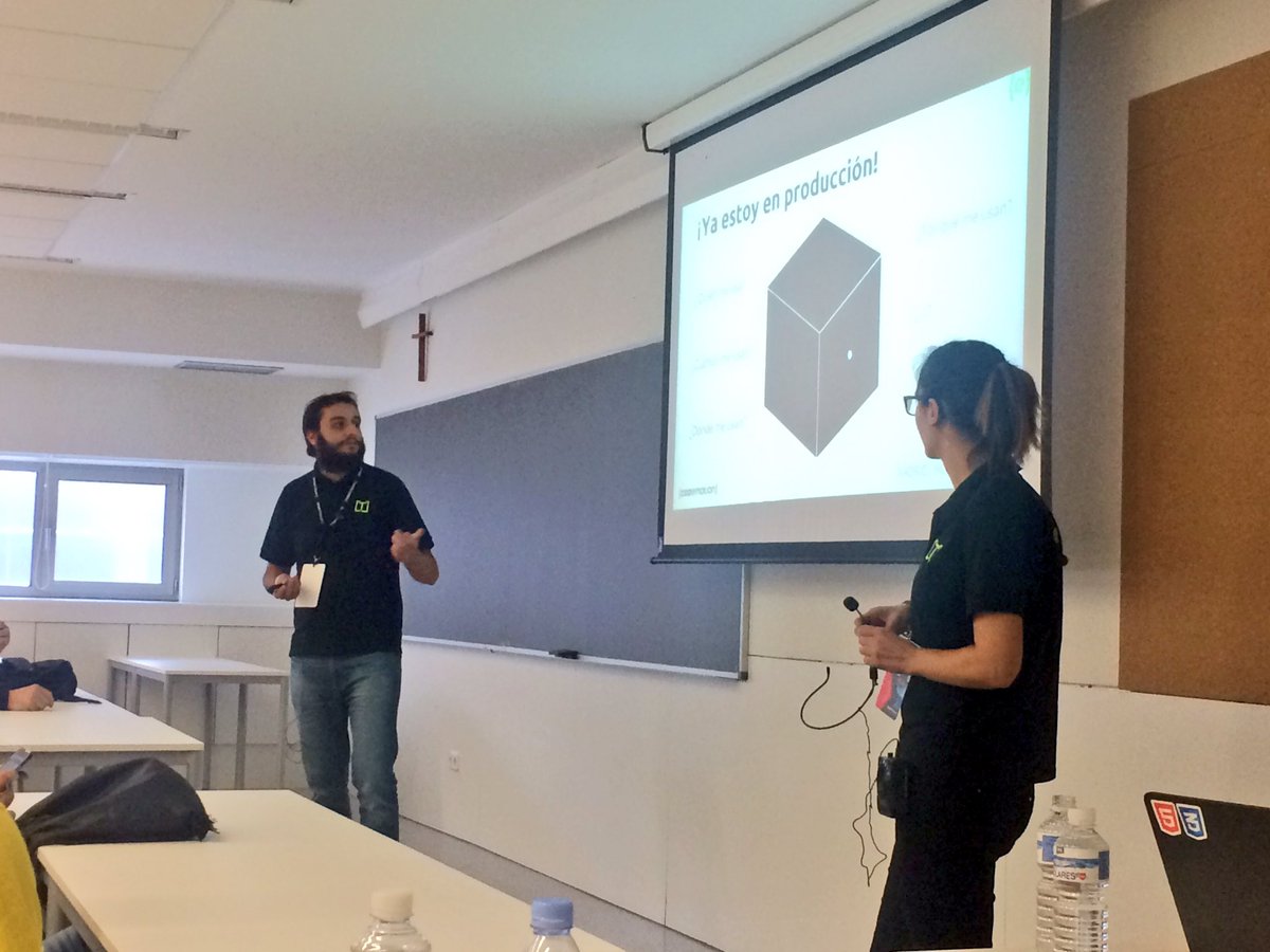 Techdencias's tweet image. Buenos días madrugadores que nos acompañáis en el track 5 de @codemotion_es Ya @cmcheca y @nfanjul en directo!!! Venirsus!! #Codemotion2016