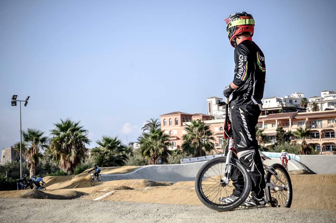 rubentanco43's tweet photo. Esta misma tarde en este mismo Circuito dare I CLINIC DE BMX en Almuñecar. #bmx @LensSport @BadajozDeportes @Patrocina1Depor @urbanobike https://t.co/gEy8Y5NjYc