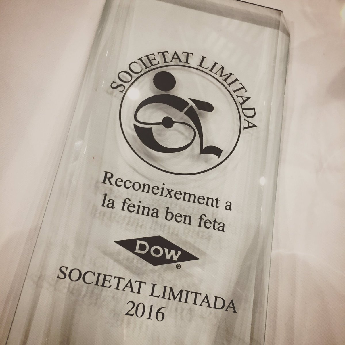 David Godall 🎗 (@davidgodall) on Twitter photo La Res. Marinada rep el reconeixement de SL-DOW sobre diversitat funcional i moviments socials 2016. <a href="/GrupPereMata/">Grup Pere Mata</a> La Res. Marinada rep el reconeixement de SL-DOW sobre diversitat funcional i moviments socials 2016. <a href="/GrupPereMata/">Grup Pere Mata</a>
