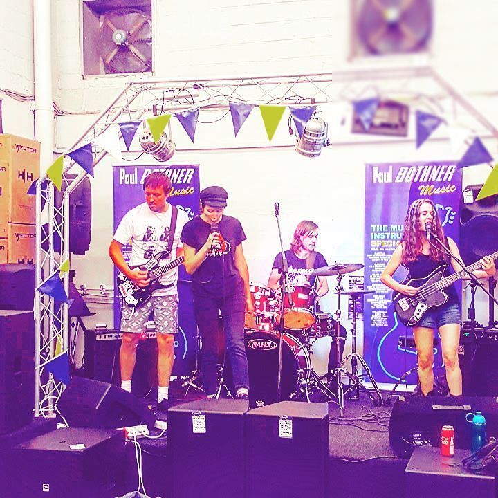 @mudslinger_sa performing LIVE in @paulbothnermusic 's Expose Yourself competition 😎 #punk… ift.tt/2fOufXF