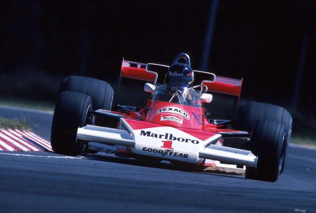 PieroLadisa's tweet photo. "La vita è breve e voglio trarne il massimo godimento" #JamesHunt #Hunt40 #F1 #SkyMotori https://t.co/9PhS7VDK21