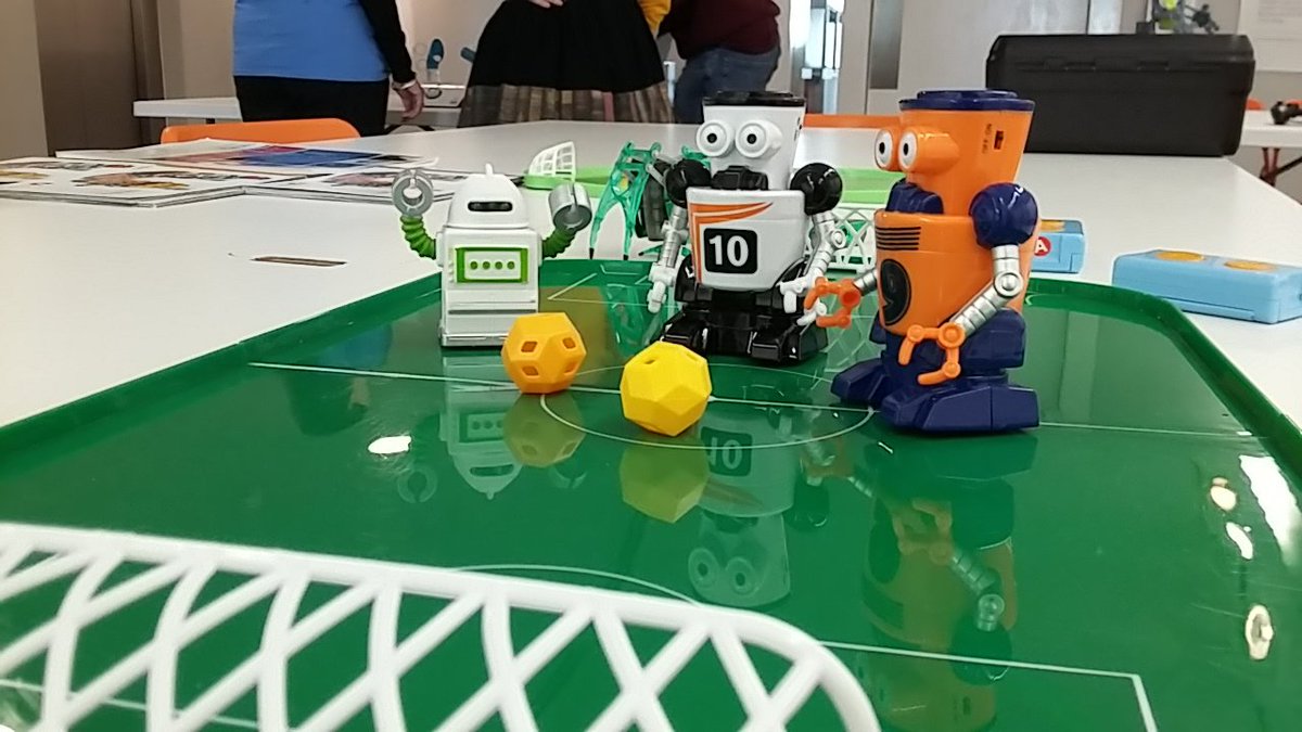 TeesLife_'s tweet photo. Some of the things we have to play with @mimamodernart! @TeessideUniSCM @TeessideUni #openday https://t.co/BV4CyuoAxf