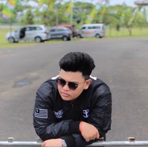 azisOD's tweet photo. Come join me, or you'll be left behind #BIGOLIVE > #guy  .  https://t.co/UGPf6Uvc4X https://t.co/Q3u0Wp6hh6