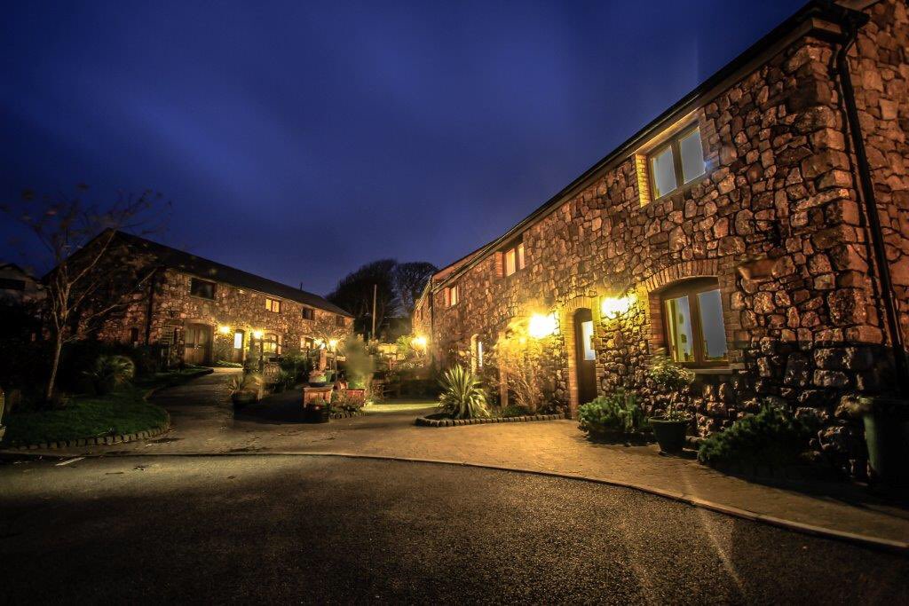 Kings Head tweet media