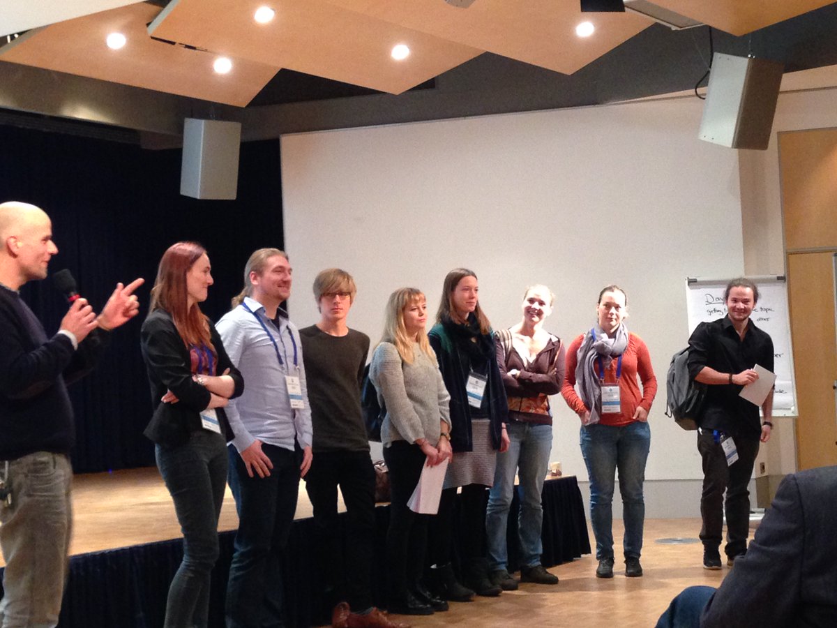 Bildkorrekturen's tweet image. Eight simultaneous workshops with moderation of enthusiastic students at the last day #bildkorr16 #digidev