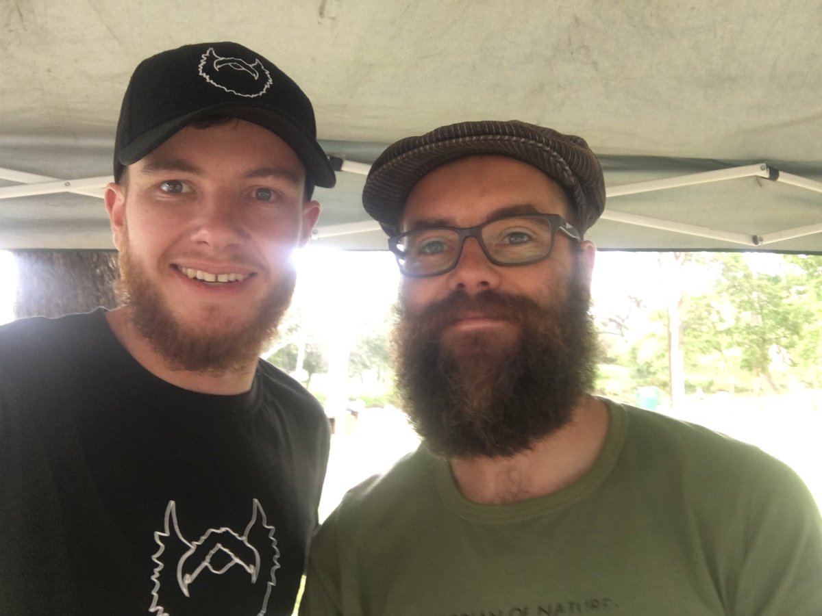 fwbeards's tweet image. Good meeting this bearded friend right here!! Come through and buy amazing ice Lollies from him at The Field &amp;amp; Study Market