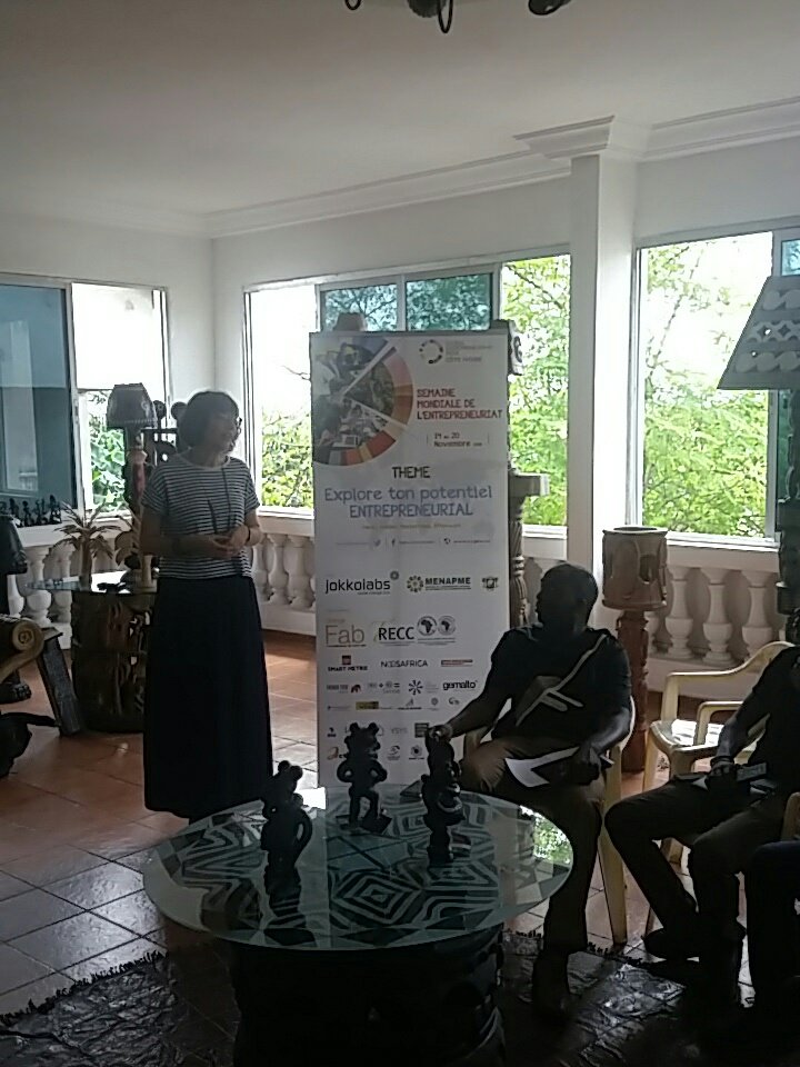 emmanuel_henao's tweet photo. #GEW2016 #gewci2016 @gew_ci @SMC_CI avec @Elhajajso @MarionCibard #mediasocial pour #startup @diabymohamed @kyayus à la galerie Stepholy https://t.co/c11TVsJjOC