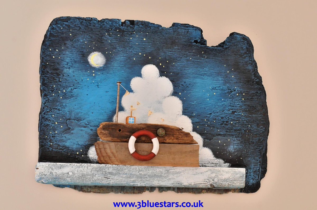 WoodstockWcm's tweet photo. Don't forget to head to Louise at @3BlueStarsuk for her fun and unique #art! #WCM2016 next week! https://t.co/2W1eNBC9gA