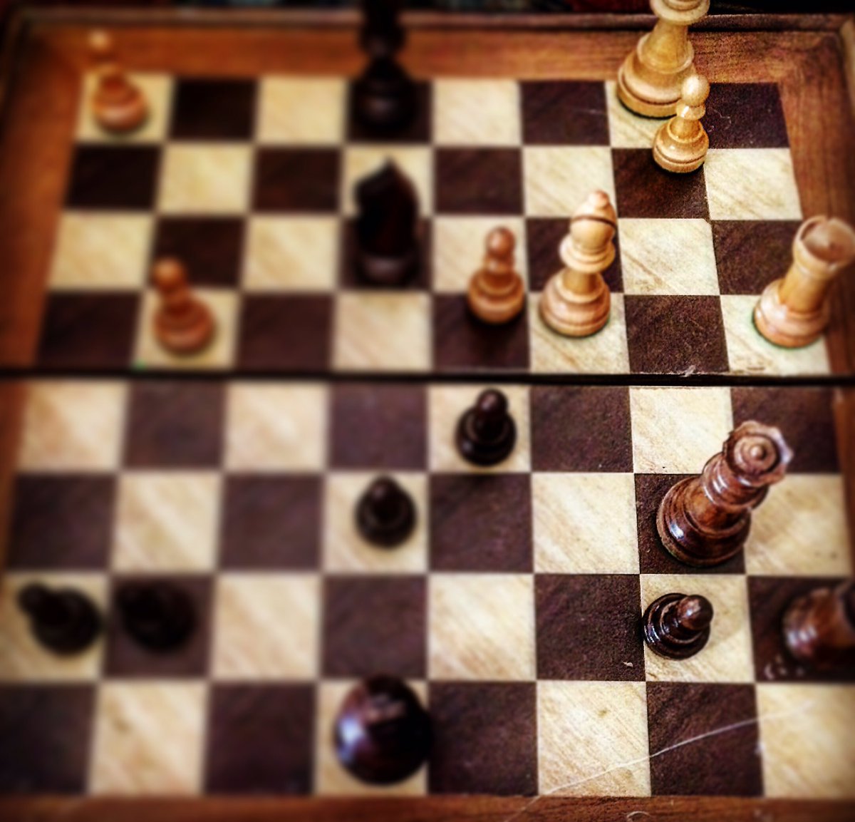 CoachBill007's tweet image. A piece for a piece is not a good strategy when your opponent has more powerful pieces on the board than you. 

#chessmind #foresight