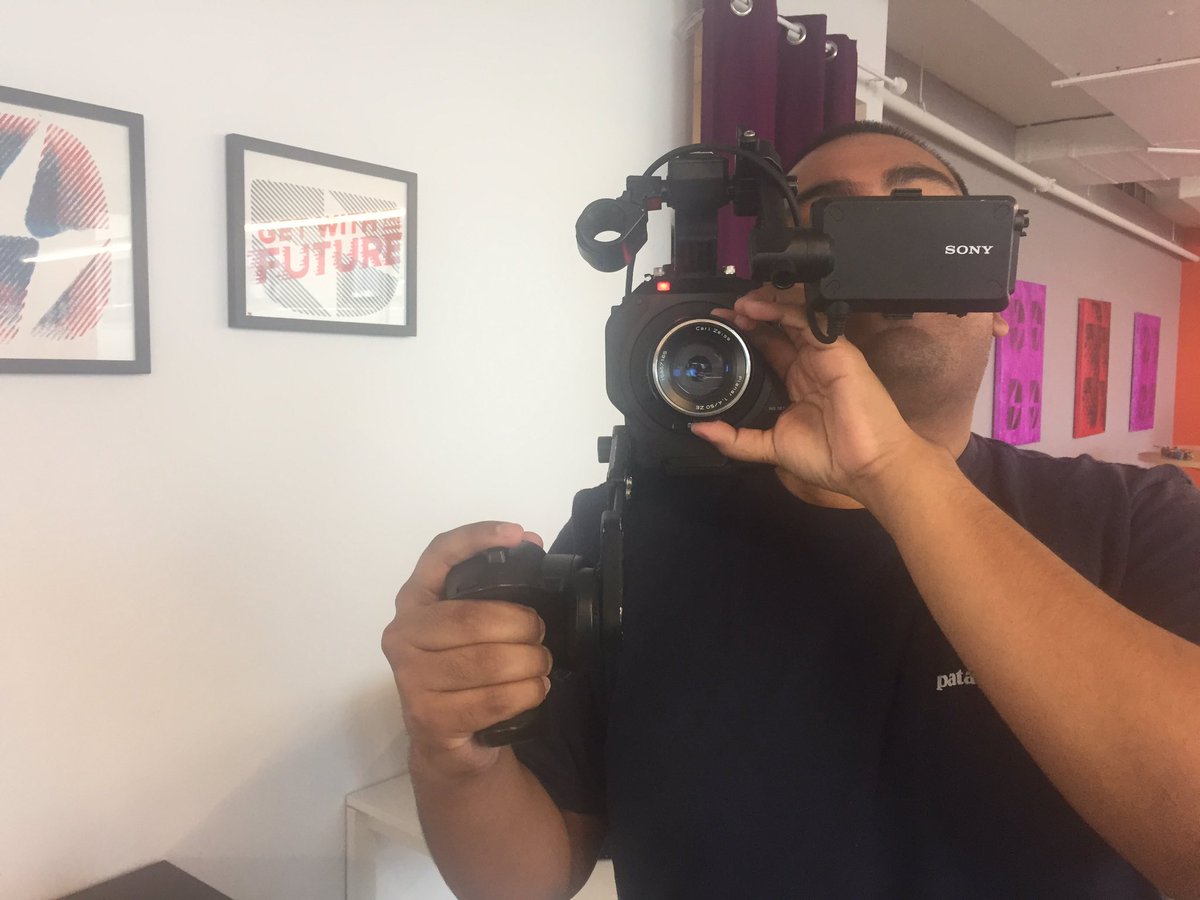 GirlCodeDC's tweet photo. To @GRVTY_ , the incredible film studio, for capturing today's #girlpower movement. #girlcodedc https://t.co/F7h5gynfhs