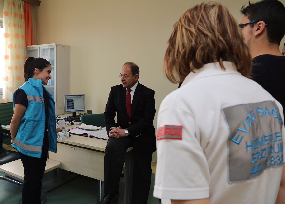 #Sağlık hizmetlerinin aksamadan yürütülmesi için şefkat ve gayretle hizmet veren personelimize minnettarım.