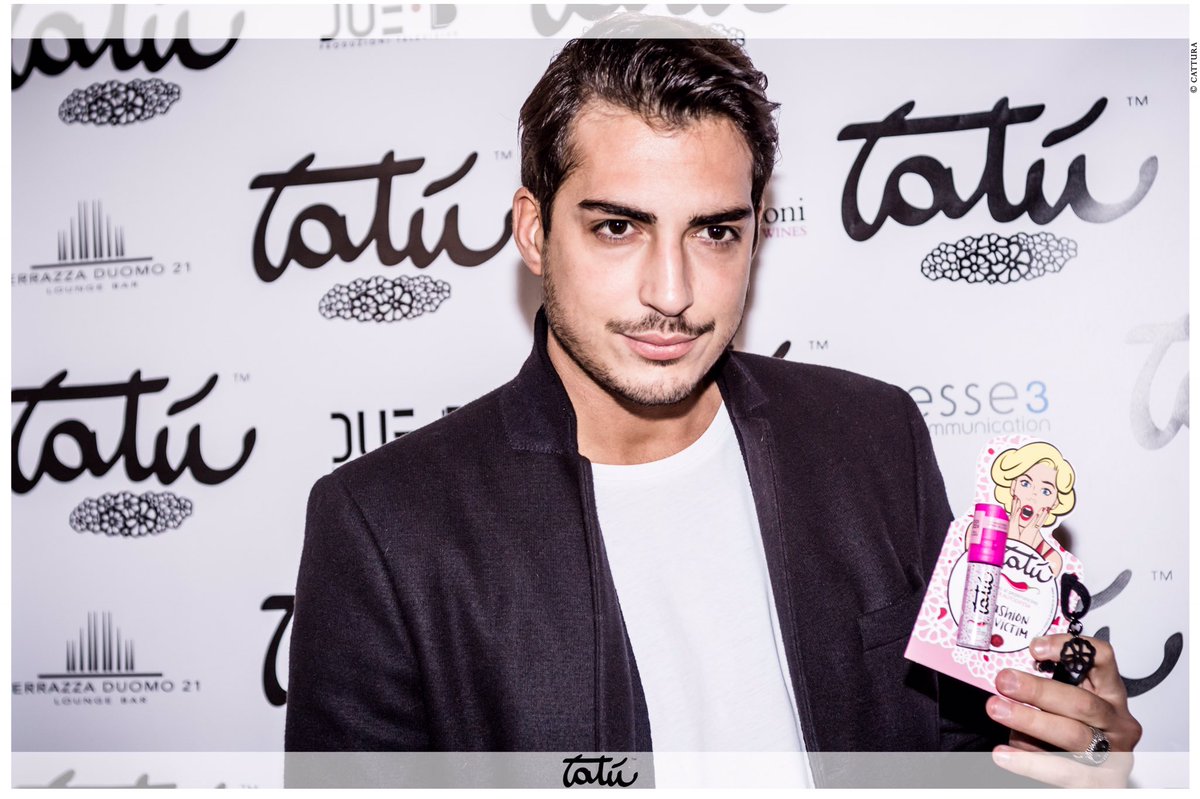 TatuNientePaura's tweet photo. @oscarbranzani alla presentazione dello spray per autodifesa by Tatù #fashionNOvictim https://t.co/DB1na0x3iH