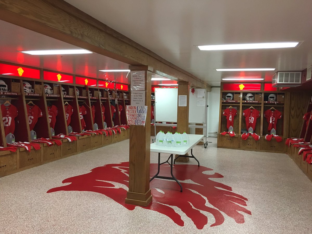 FCS_Section's tweet photo. The boys are ready for today 🏈 Please come out and support the boys at 5 @ Kincaide Stadium ‼️be there and be loud‼️‼️ https://t.co/B4nS3uWhbT
