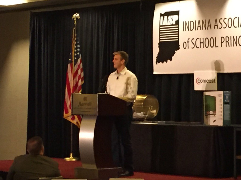 tmac602's tweet photo. @ToddGongwer closing the AP Conference #iaspAP16 @INPrincipals https://t.co/F4kxfZ5gv8