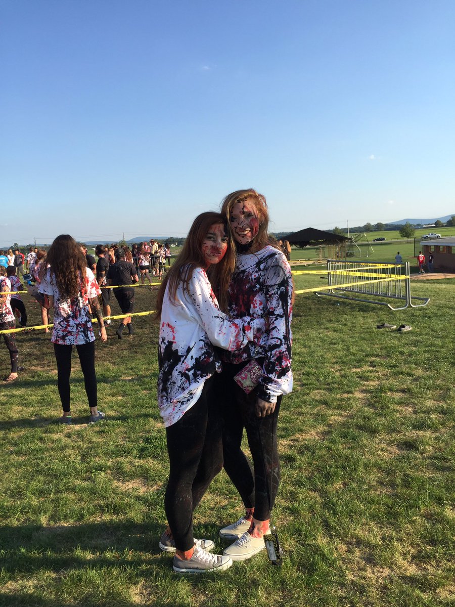 rileymccarthyy_'s tweet photo. happy birthday @AnaMatovic3 love our 5th period convos ;))) #flight92 #rattailcomb https://t.co/QLU3v1zrPh