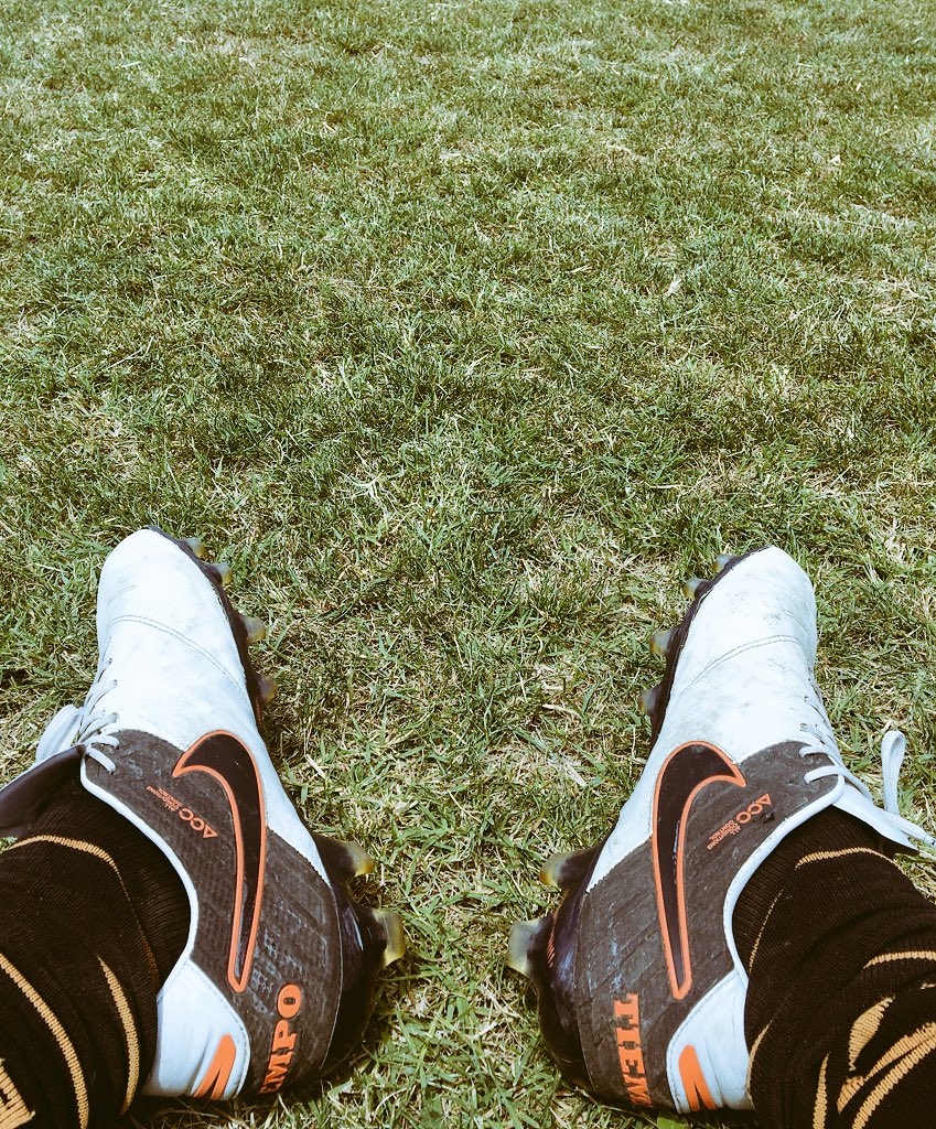 Damianylapelota's tweet photo. La mañana fue con #nikefootballapp bajala acá ⚽️👉🏾 https://t.co/CeeYvxUS2Y #progenius #goforit https://t.co/F57AwkwHHV