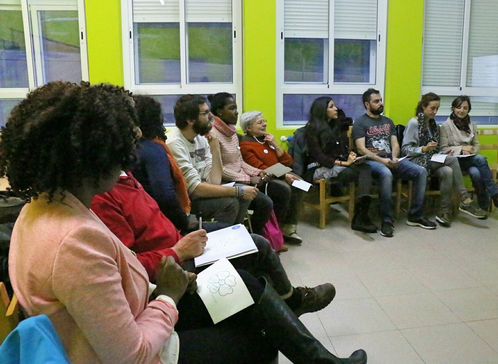 jaione00's tweet photo. En el taller de Educación para el desarrollo de enfoque intercultural #Volunta16NE https://t.co/tEkhwb7RQe