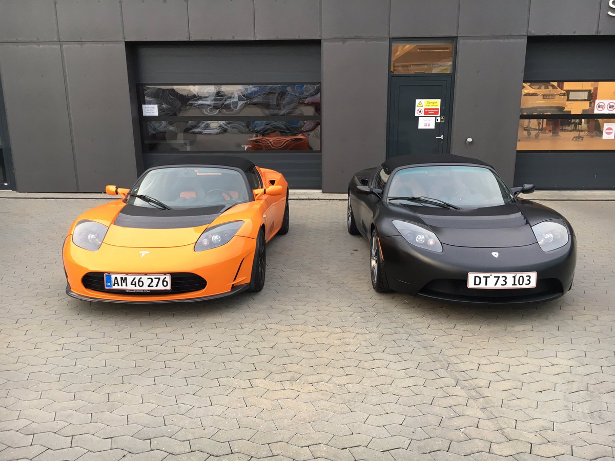 sorrigdodt's tweet photo. Orange is the New Black :) #teslaroadster https://t.co/o0MMwmdcUM