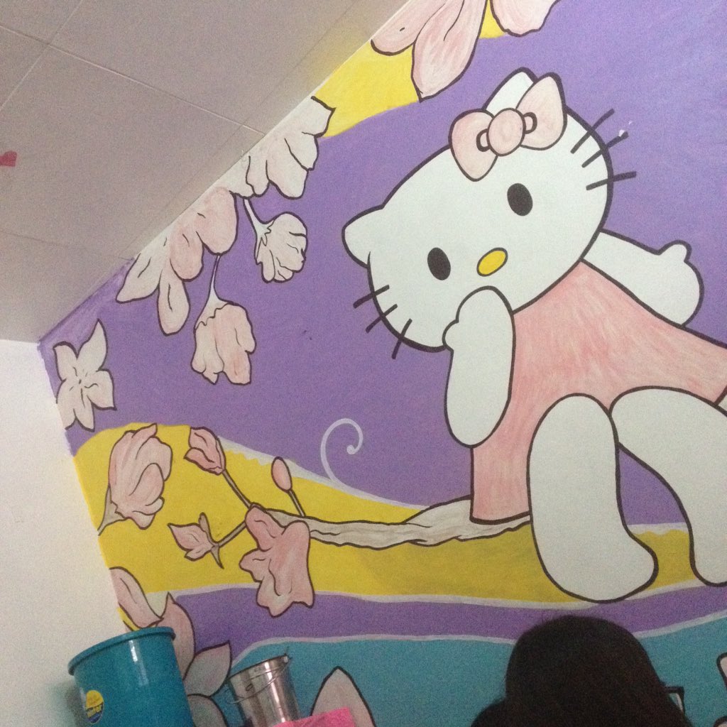 crlbrymlbnn's tweet photo. thank you, guys!! ππ #hkitty https://t.co/1NTw8I8kzB