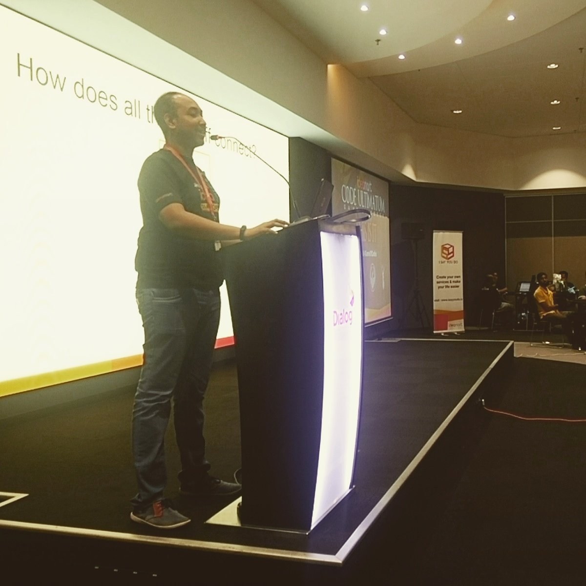 ReadMeSriLanka's tweet photo. .@shafjag takes the stage to introduce the teams how #CU2016 will work #Hackathon @IdeaMartLK @dialoglk https://t.co/ow6h6GFTeY