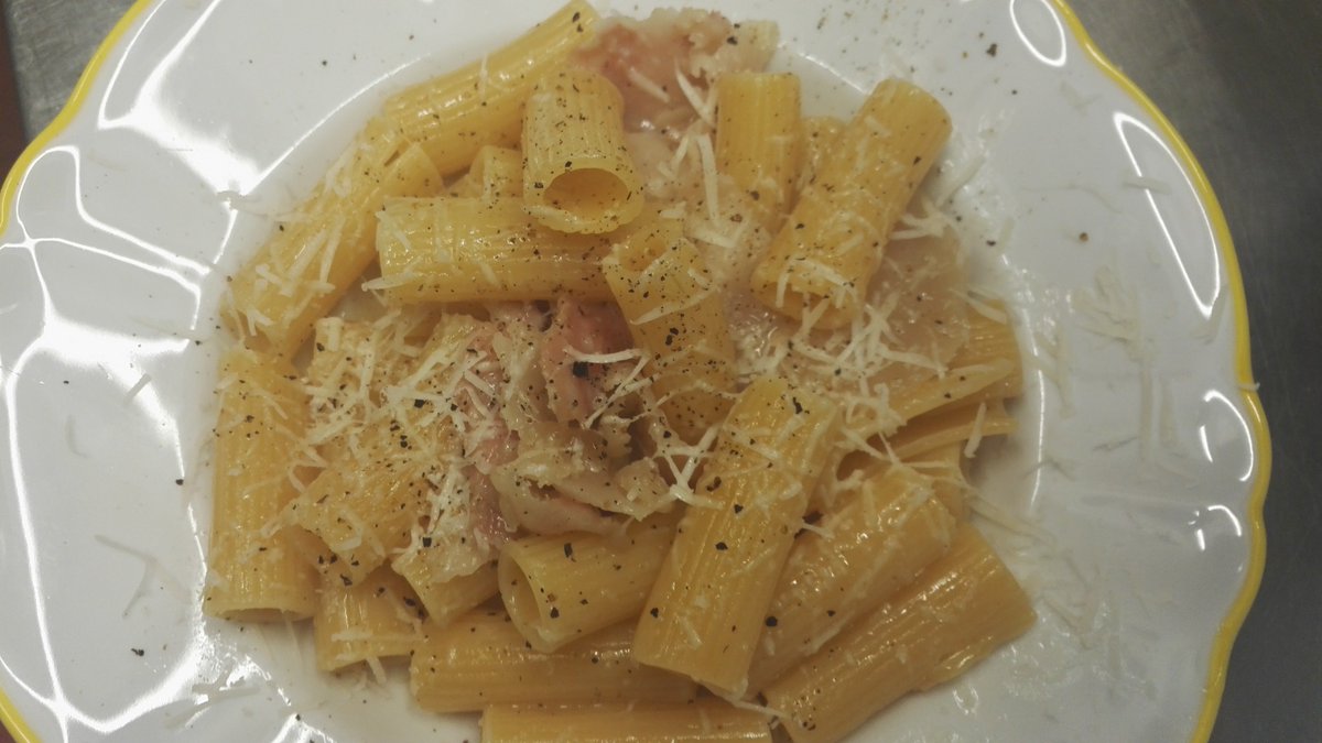 QuintoQuartoUK's tweet photo. Check out our amazing #RomanTrattoria #PopUp Dec 2016 #Residency @greenroomN16 https://t.co/FFIGMGSxhB … U can walk in or book via email! https://t.co/EI8BFrVvJn