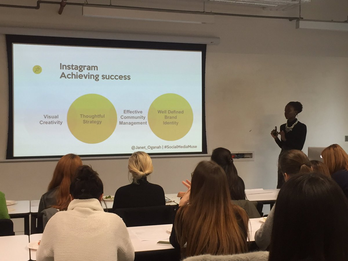 cthomas0710's tweet photo. @Janet_Oganah insightful workshop on Instagram and promoting your business @bloomingfoundrs @WED_UK https://t.co/hL14pSBirc
