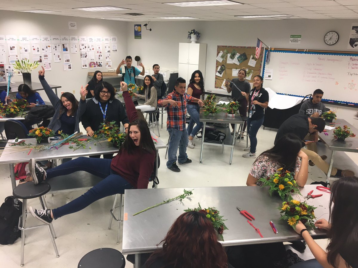 Nimitz Floral Studio (@nimitzfloral) on Twitter photo Students are finishing up their fall themed round arrangements today! #floraldesign <a href="/NimitzVikings/">Nimitz High School</a> <a href="/iisdCTE/">Irving ISD CTE</a> Students are finishing up their fall themed round arrangements today! #floraldesign <a href="/NimitzVikings/">Nimitz High School</a> <a href="/iisdCTE/">Irving ISD CTE</a>