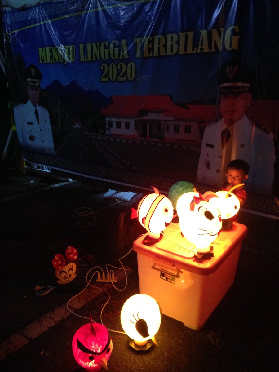 LinggaInfo's tweet photo. Mimin lgi dstand lampu hias https://t.co/yCpZxKI37G
